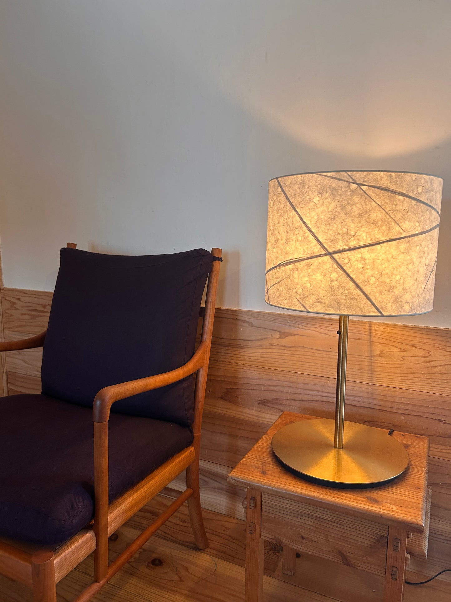 LIN - 32cm(12.5") Handcrafted Washi Lampshade - Handmade Japanese Lamp